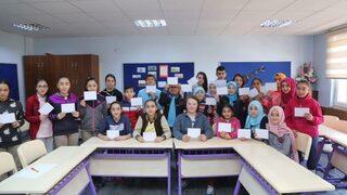 Rize’de Ortaokul Öğrencilerinden Askerlere Moral Mektubu