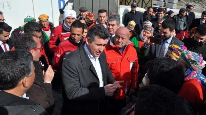 Tbb Başkanı Feyzioğlu Deprem B&ouml;lgesi Ayvacık'ta