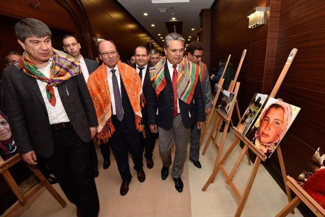 2. Y&ouml;r&uuml;k Ve T&uuml;rkmen &Ccedil;alıştayı Başladı