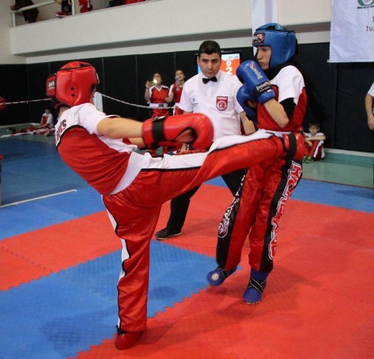 Kick Boks Sex Gay Grup Türk