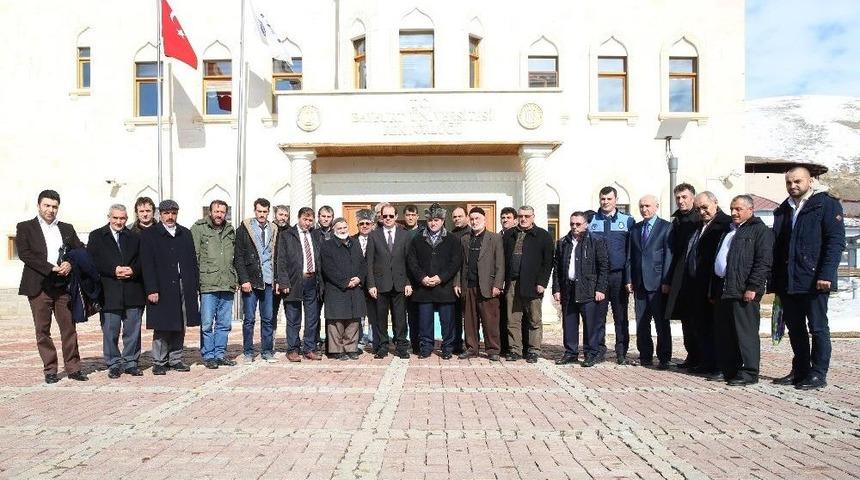Bayburt Şehit Aileleri Dayanışma Derneği&rsquo;nden Rekt&ouml;r Coşkun&rsquo;a Ziyaret