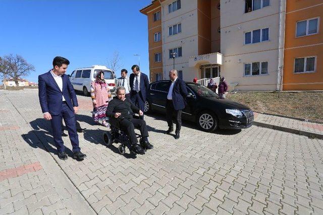 Gürsu Belediyesi’nden Engellilere Yardım