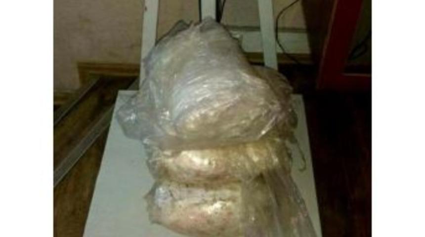 Şanlıurfa'da Iki Ara&ccedil;ta Esrar Ele Ge&ccedil;ti: 7 G&ouml;zaltı