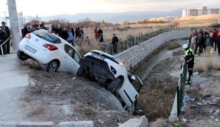 Burdur'da Kaza: 3'ü Öğrenci, 6 Yaralı