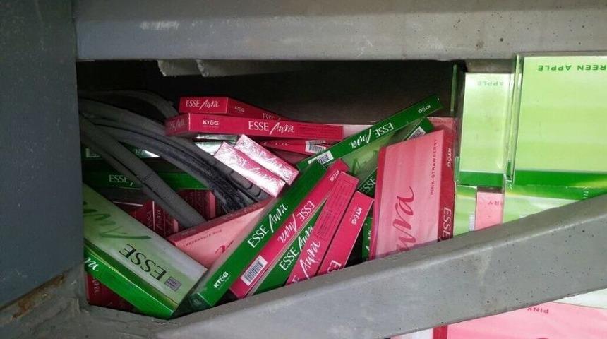 Şehirler Arası Yolcu Otob&uuml;s&uuml;nde 35 Bin Adet Ka&ccedil;ak Sigara Ele Ge&ccedil;irildi