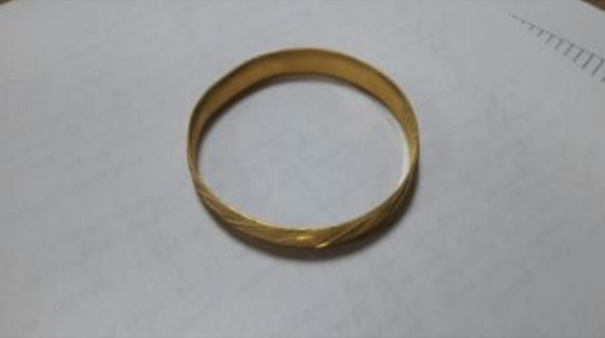 Sahte Bileziği Satmak İsterken Su&ccedil;&uuml;st&uuml; Yakalandı