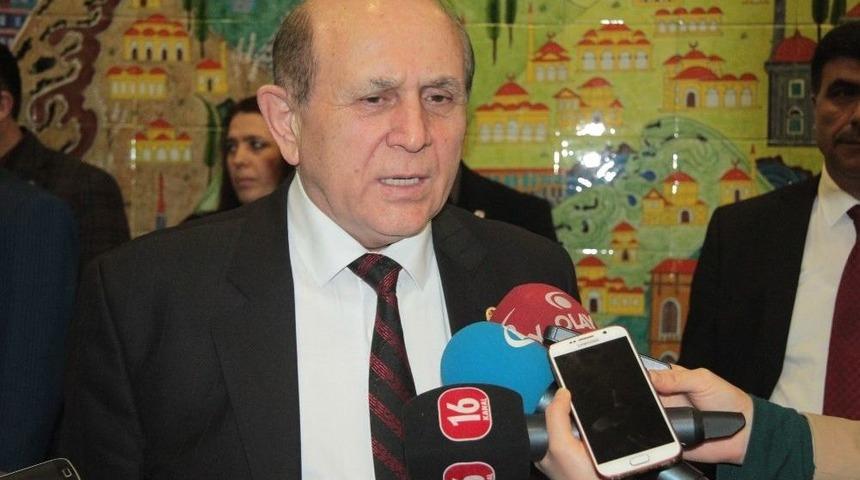 Ak Parti Mkyk &Uuml;yesi Ve İstanbul Milletvekili Burhan Kuzu: