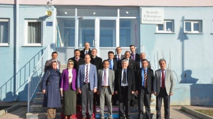 İl&ccedil;e Milli Eğitim M&uuml;d&uuml;rleri Toplantısı Yenipazar&rsquo;da Yapıldı