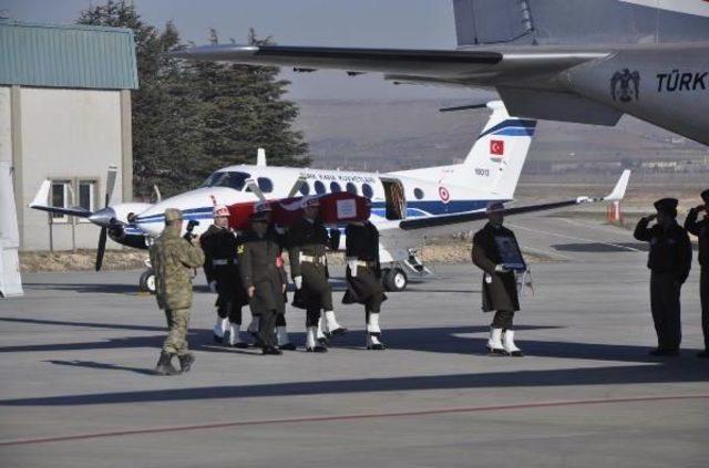 El Bab Şehitleri, Memleketlerine Uğurlandı