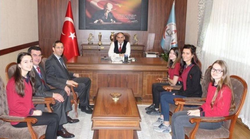 Başarılı Sporculardan Kırklareli İl Milli Eğitim M&uuml;d&uuml;r&uuml;ne Ziyaret