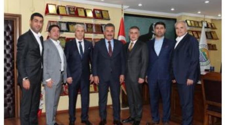 Mersin Giad, İnşaat Sekt&ouml;r&uuml;ndeki Sorunları Başkan Tuna İle Paylaştı