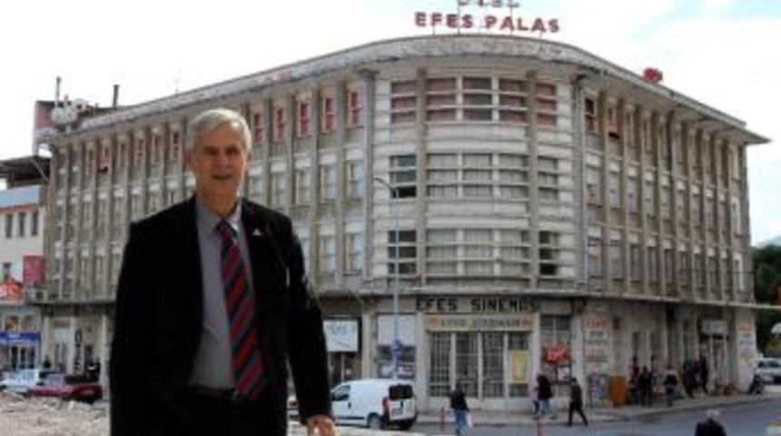 Tarihi Efes Sineması Binası S&ouml;ke Belediyesi&rsquo;nin G&uuml;ndeminde