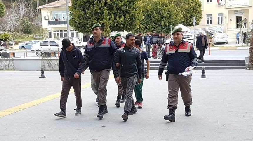 Bozuk Para Hırsızları Yakalandı