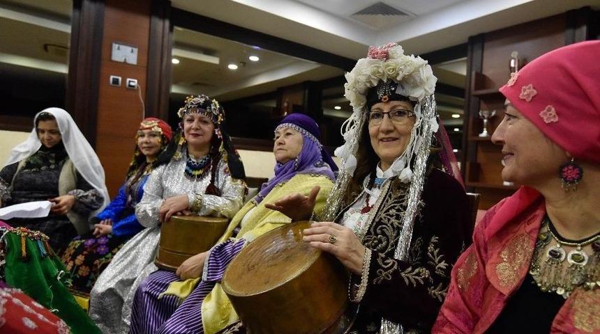 Y&ouml;r&uuml;k Ve T&uuml;rkmen &Ccedil;alıştayı Devam Ediyor