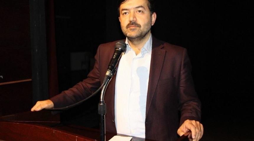 Kahta İl&ccedil;esinde İstikamet &Uuml;zere İmam Hatipliler Konulu Konferans D&uuml;zenlendi