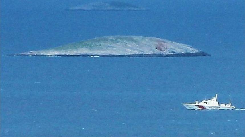 Yunan Askeri Kardak Kayalıklarının &Ouml;n&uuml;nden Bile Ge&ccedil;emedi