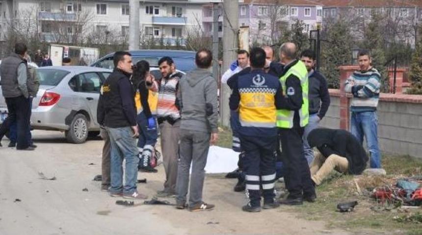 Otomobili Ile &Ouml;l&uuml;m&uuml;ne Neden Olduğu Bisiklet S&uuml;r&uuml;c&uuml;s&uuml; I&ccedil;in B&ouml;yle Ağladı