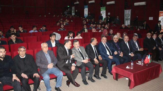 ’hocalı Soykırımı’ Konulu Konferans Ve Fotograf Sergisi Düzenlendi