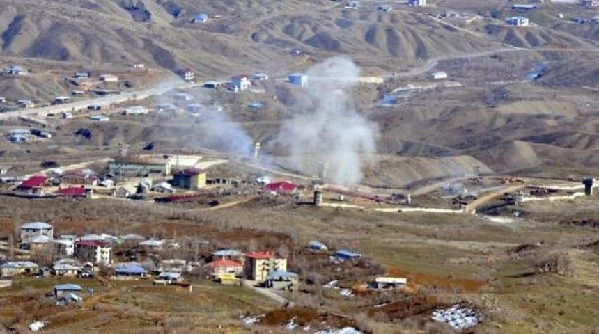 Irak Sınırındaki Derecik'te, Pkk Hedeflerine Bomba Yağdı