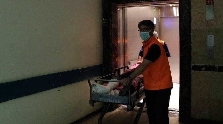 Hastanedeki Yangın Tatbikatı Ger&ccedil;eği Aratmadı