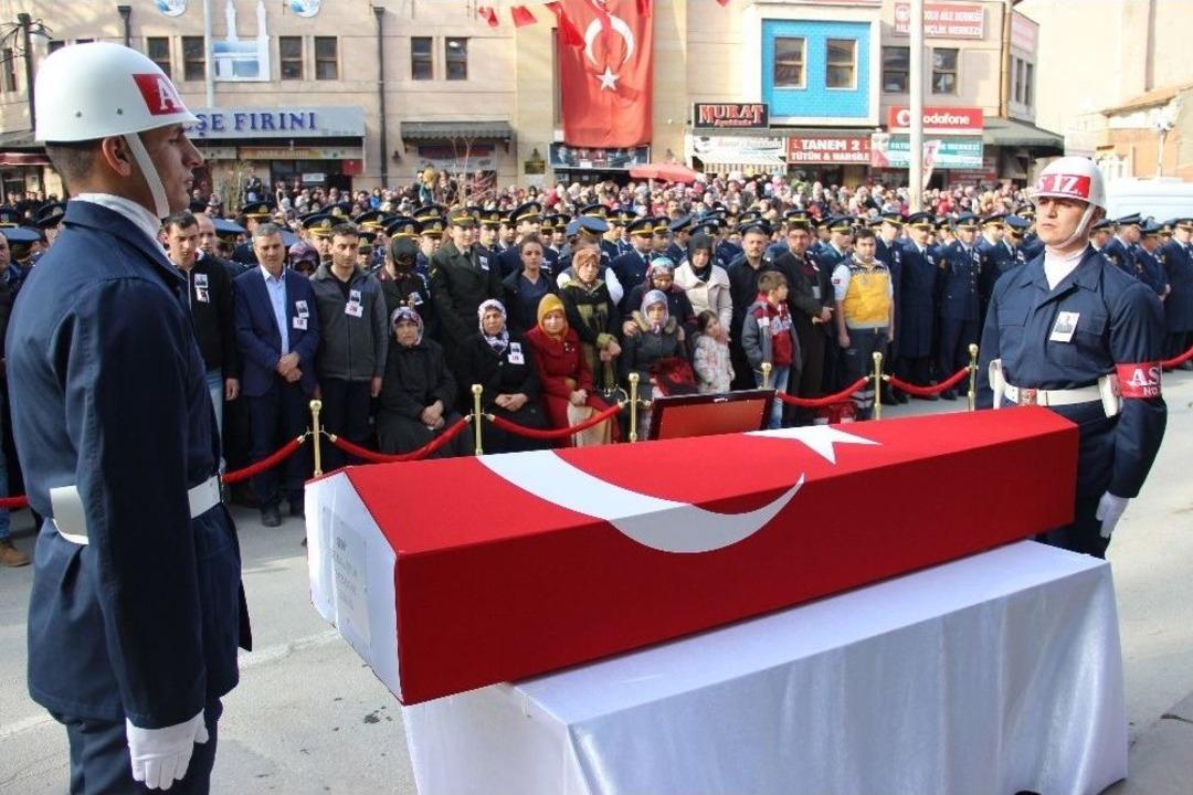 Şehit Uzman &Ccedil;avuş Selman &Ccedil;elik Son Yolculuğuna Uğurlandı