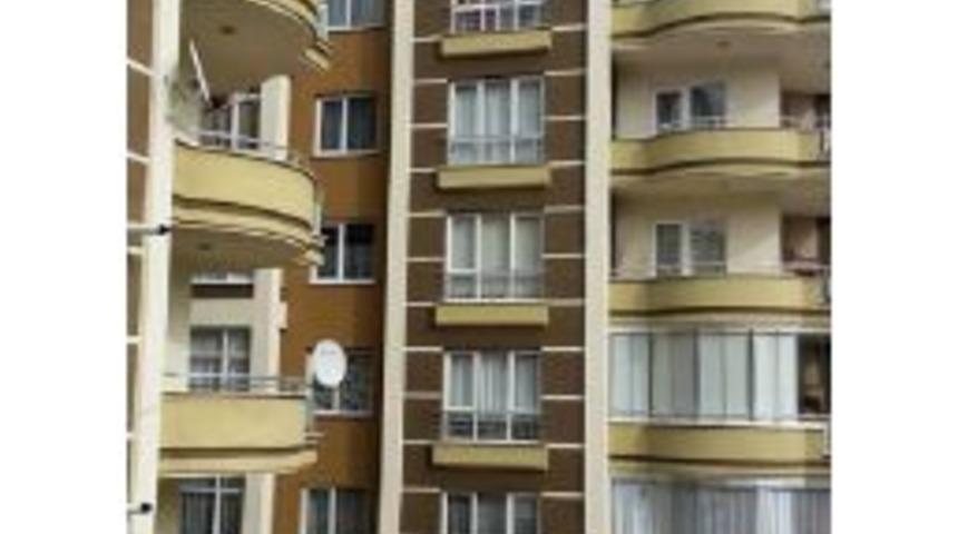 Kastamonu'da 6'ncı Kattan D&uuml;şen &Ccedil;ocuk Yaralı Kurtudu