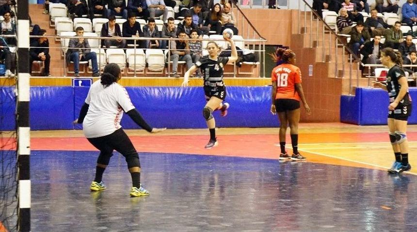 T&uuml;rkiye Bayanlar Hentbol S&uuml;per Ligi