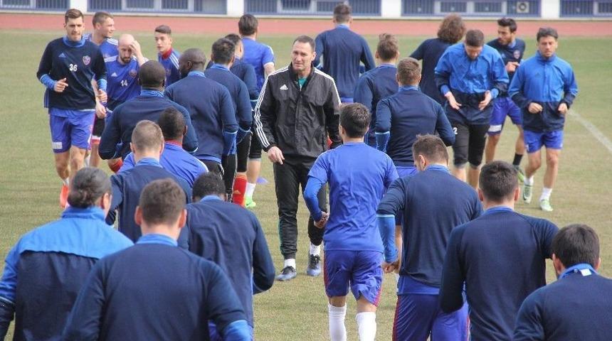 Karab&uuml;kspor, Gen&ccedil;lerbirliği Hazırlıklarını Tamamladı