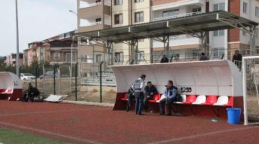 Ma&ccedil;ı 3 Taraftar İzledi, 6 Polis G&ouml;rev Aldı