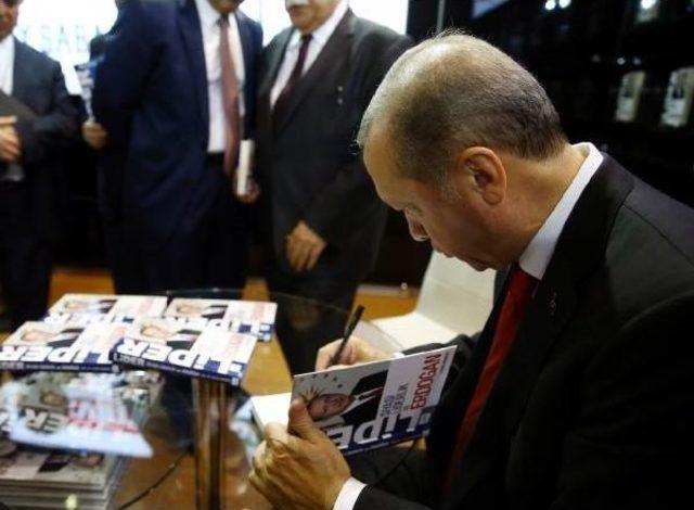 Fotoğraflar //erdoğan, Kitap Fuarını Gezdi