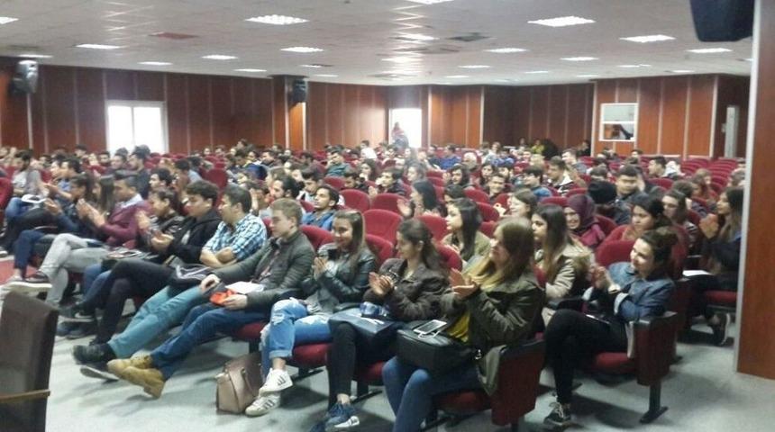 Didim’de Kariyer Günleri Semineri Düzenlendi