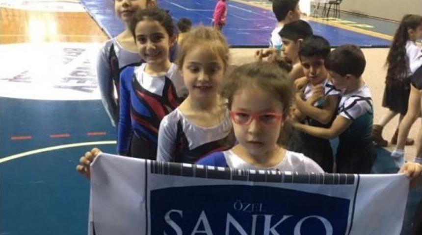 &Ouml;zel Sanko Okulları, Jimnastik Şampiyonasında İl İkincisi Oldu