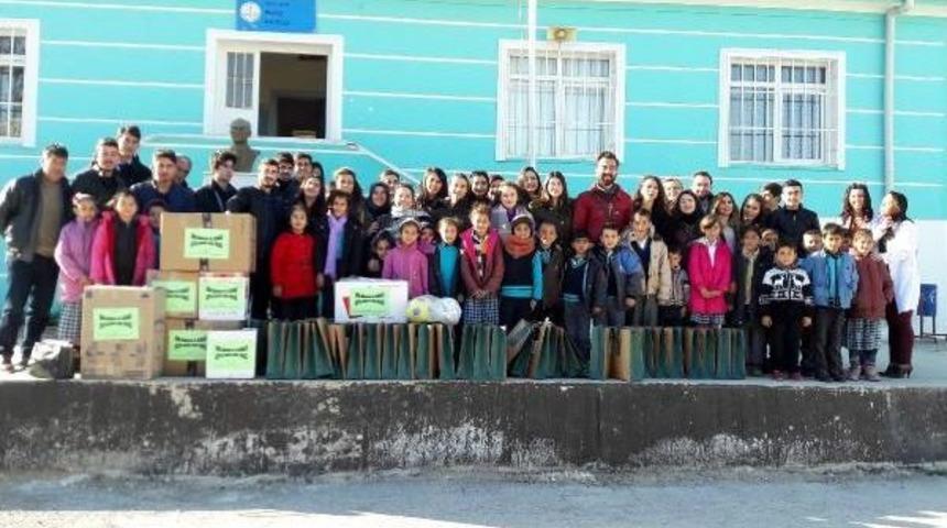 &Uuml;niversiteli Gen&ccedil;lerden Anlamlı Proje