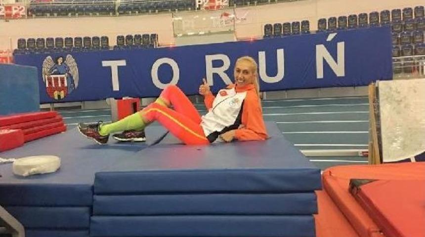 Ayvan Kurtcan Polonya'da Zirvede