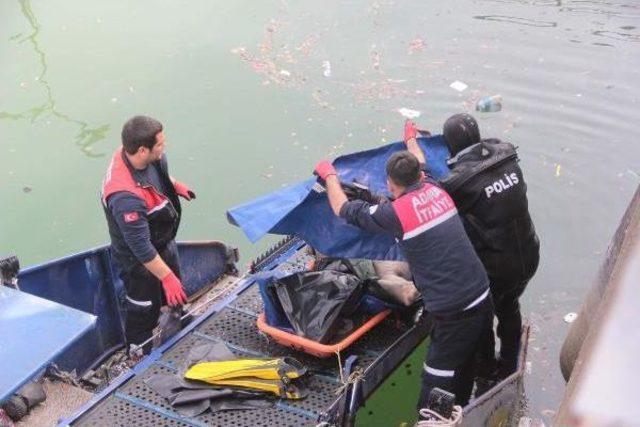 Seyhan Nehri'nde Erkek Cesedi Bulundu