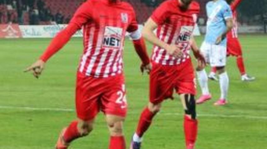 Balıkesirspor'da Skor Iyi Futbol K&ouml;t&uuml;