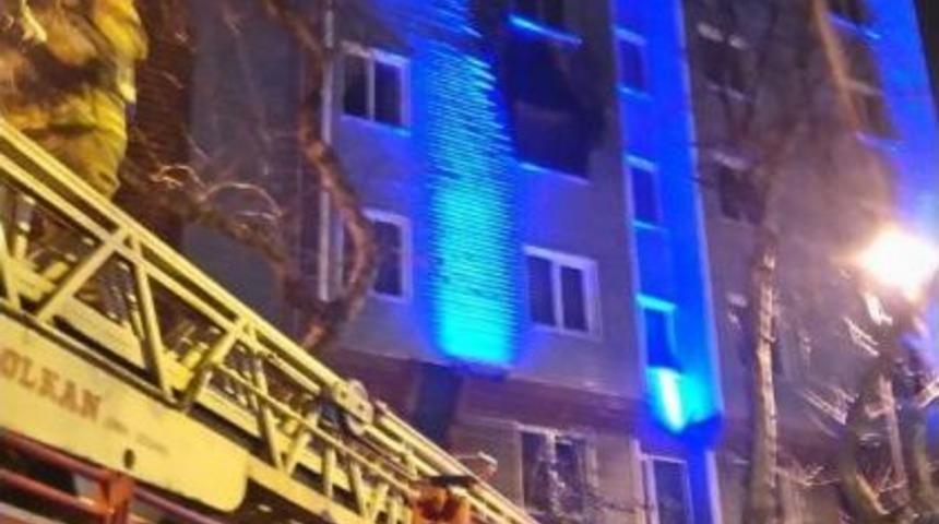 Otelde Yangın Paniği