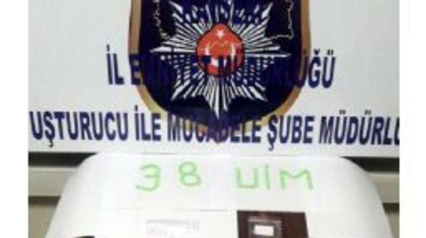 Kayseri'de Uyuşturucu Operasyonu: 3 G&ouml;zaltı