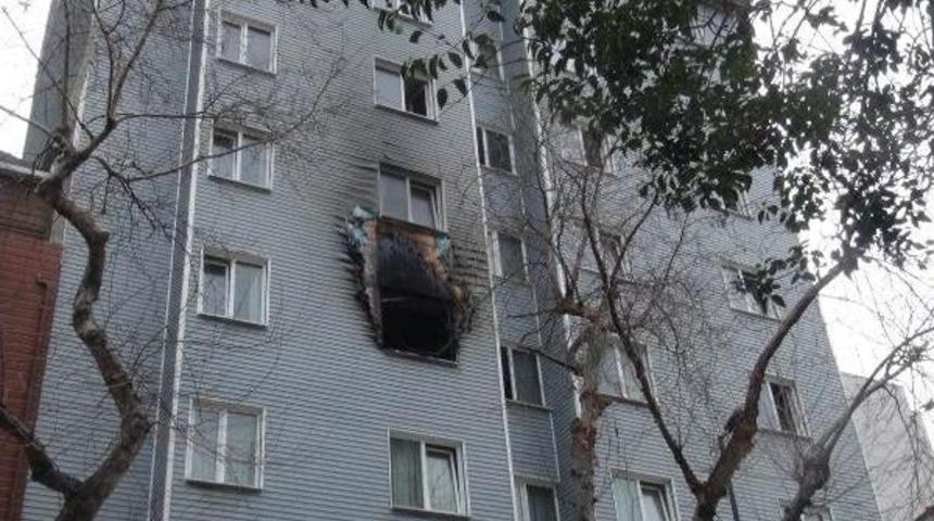 Bandırma&rsquo;Da Otelde Korkutan Yangın