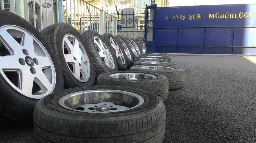 Otomobillerin Jant Ve Lastiğini &Ccedil;alan Ş&uuml;pheliler Yakalandı