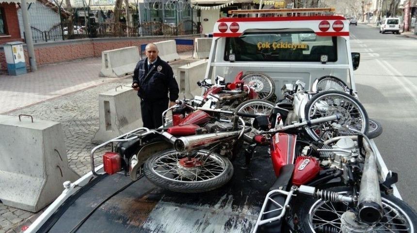 G&ouml;lbaşı İl&ccedil;esinde Motosiklet Uygulamaları Sıklaştırıldı