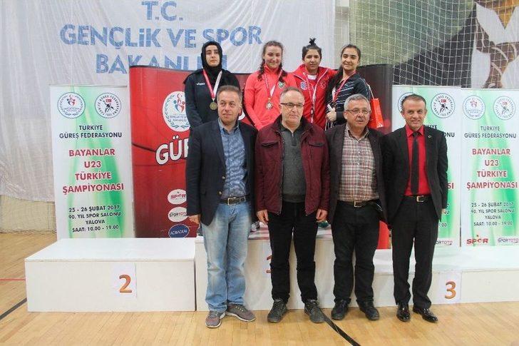 U23 Türkiye Bayanlar Güreş Şampiyonası’na Altınova Damga Vurdu G5