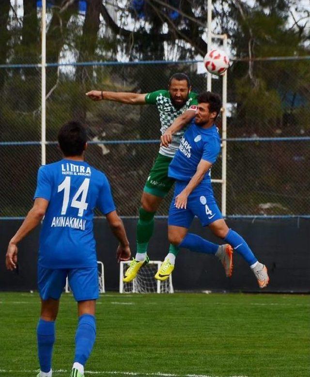 Kemerspor 2003-Manisa Büyükşehir Belediye Spor: 0-0