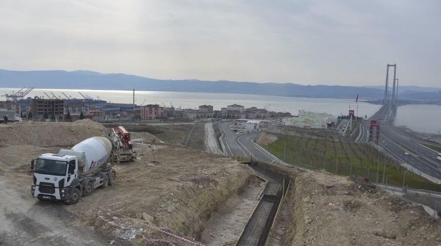 B&ouml;lgenin En G&uuml;zel Manzaralı Parkında İlk Har&ccedil; Atıldı