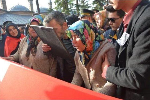 Fırat Kalkanı'nın 13'üncü Şehidi Memleketine Gönderildi (2)