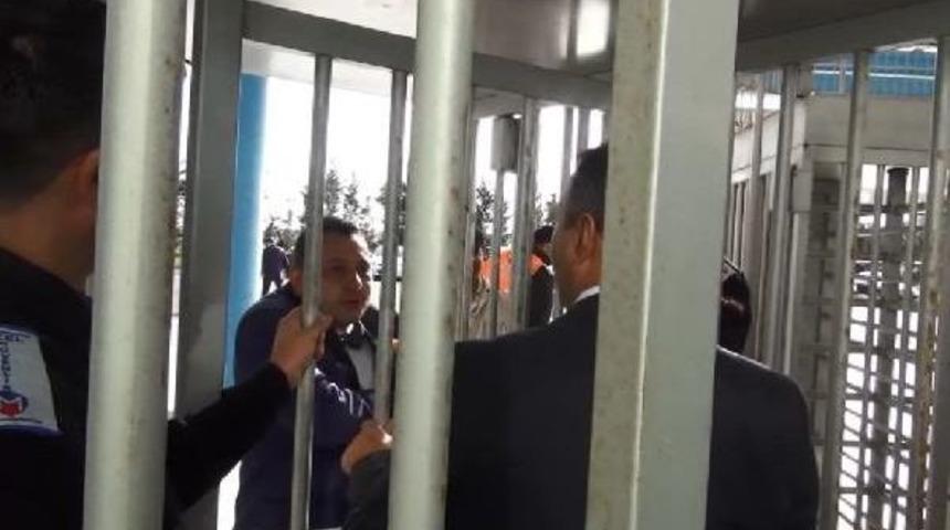 Olimpiyat Metro İstasyonu'nda Ikinci Nikah...