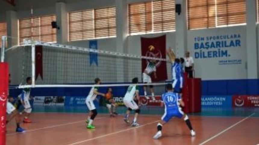Malatya B&uuml;y&uuml;kşehir Voleybolda Paland&ouml;ken&rsquo;e Mağlup Oldu