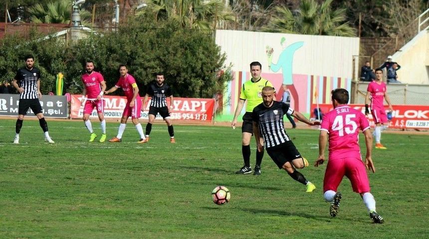 Salihli&rsquo;de Kazanan Somaspor Oldu