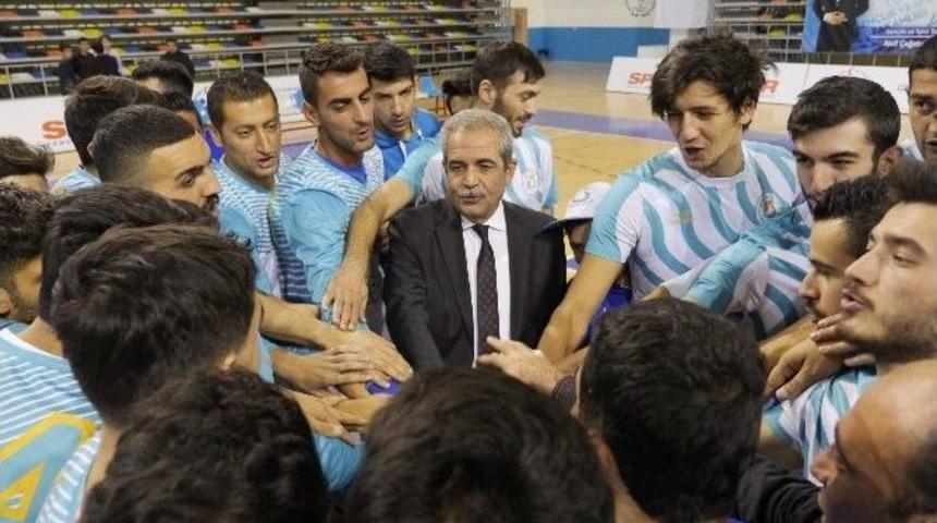 Başkan Demirkol&rsquo;dan Salon Sporlarına B&uuml;y&uuml;k Destek