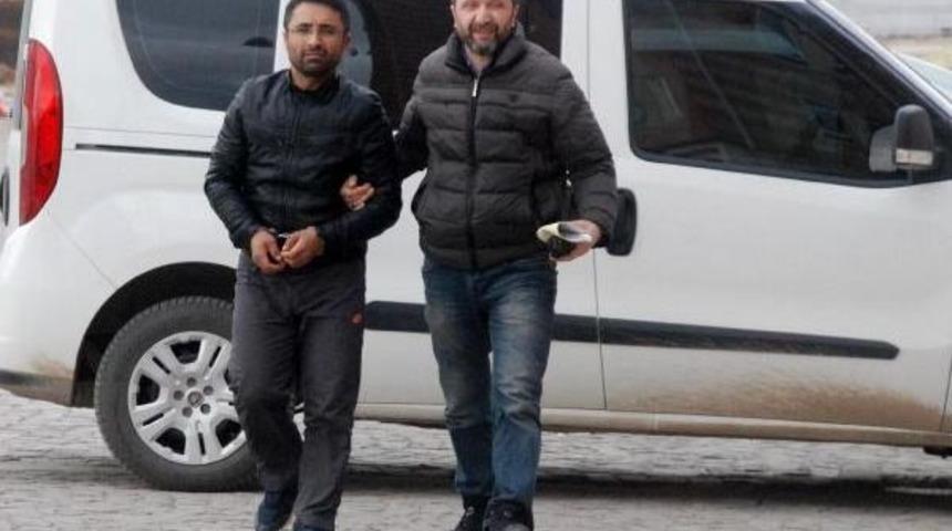 7 Ilde Hırsızlıktan Aranan Şüpheli Yakalandı